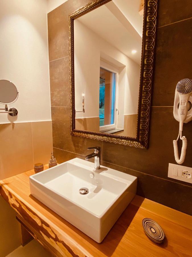 Agriturismo Terre Di Ginepro Borghetto di Vara Buitenkant foto